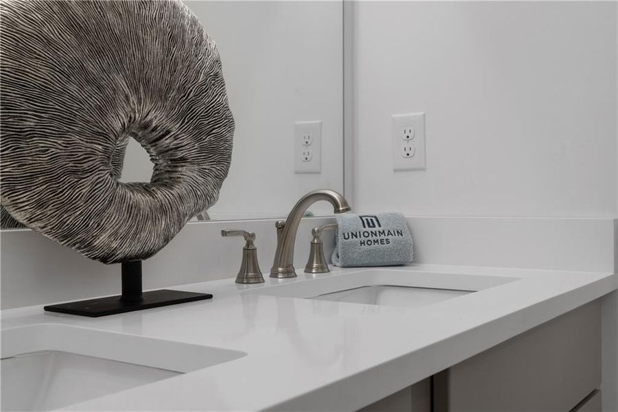Close-up of interior finishes inside a home in Pickens Bluff, Hiram (Image 60).