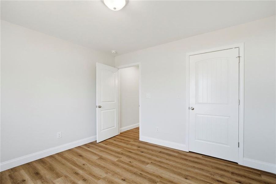 Spacious, unfurnished interior of a new home in , Eton (Image 29).