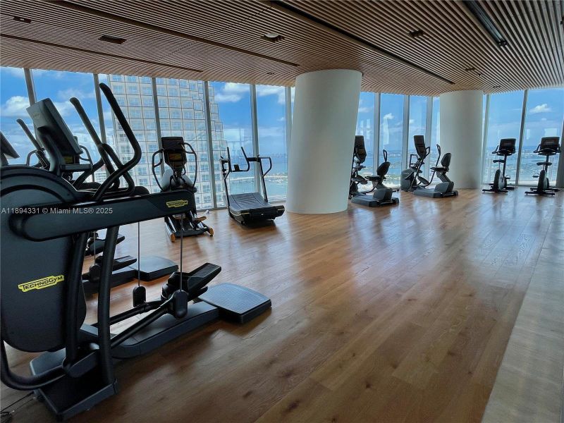 Community amenities in , Miami (Image 45). Community amenities in , Miami (Image 45).