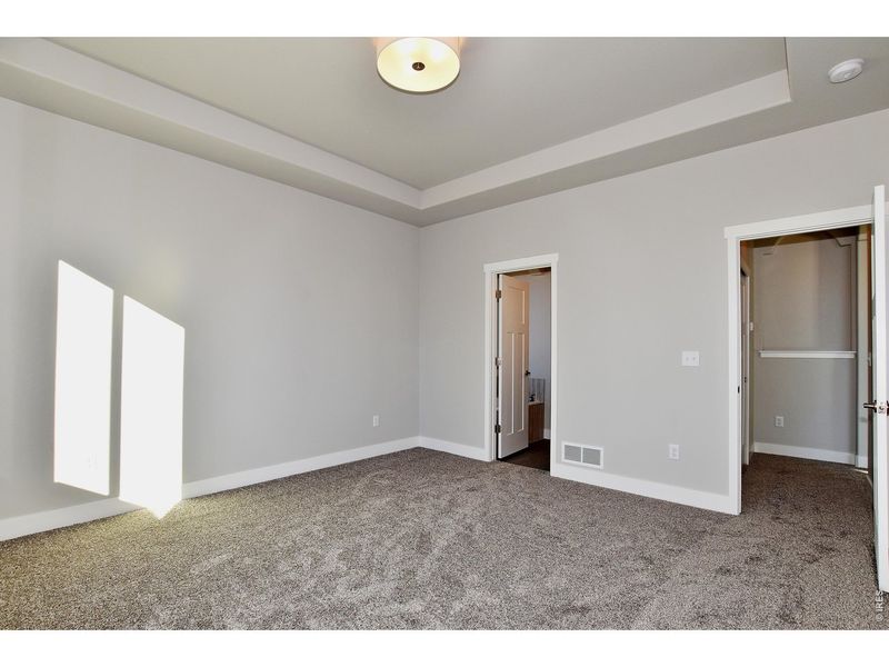 Spacious, unfurnished interior of a new home in , Johnstown (Image 20).
