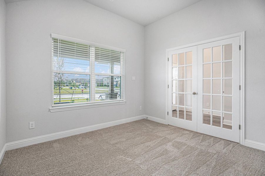 Spacious, unfurnished interior of a new home in Lago Mar, Texas City (Image 15). Spacious, unfurnished interior of a new home in Lago Mar, Texas City (Image 15).
