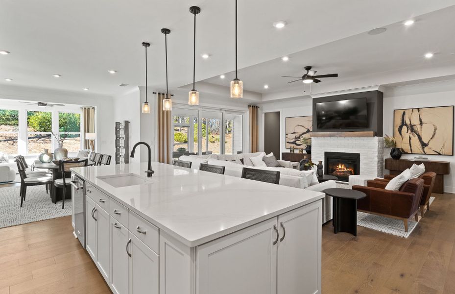 Furnished interior view inside a new home in Sun City Peachtree, Griffin (Image 32). Furnished interior view inside a new home in Sun City Peachtree, Griffin (Image 32).