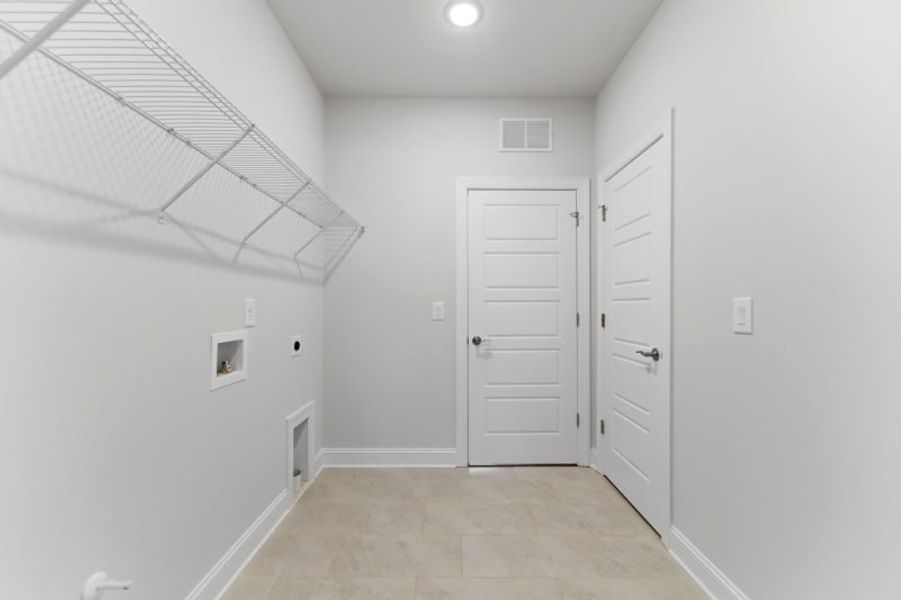 Representative unfurnished interior of a home built from the Hampton by Keystone Homes NC in Preserve at Carriage Cove, Oak Ridge (Image 112).