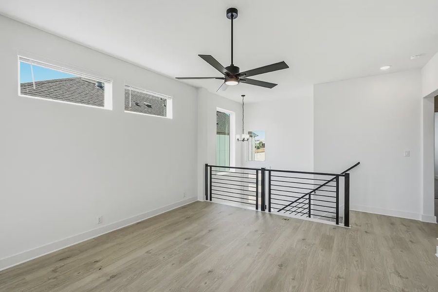 Spacious, unfurnished interior of a new home in Prominence Urban, San Antonio (Image 21).