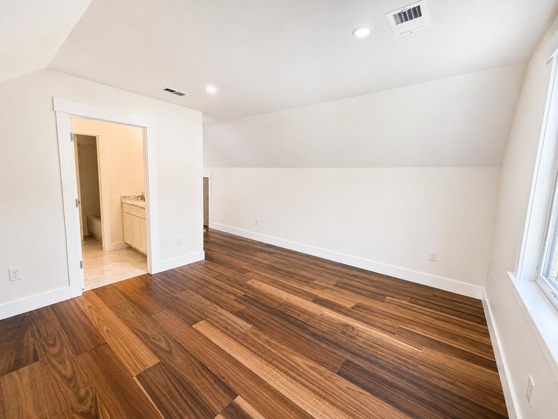 Spacious, unfurnished interior of a new home in , Santee (Image 16). Spacious, unfurnished interior of a new home in , Santee (Image 16).