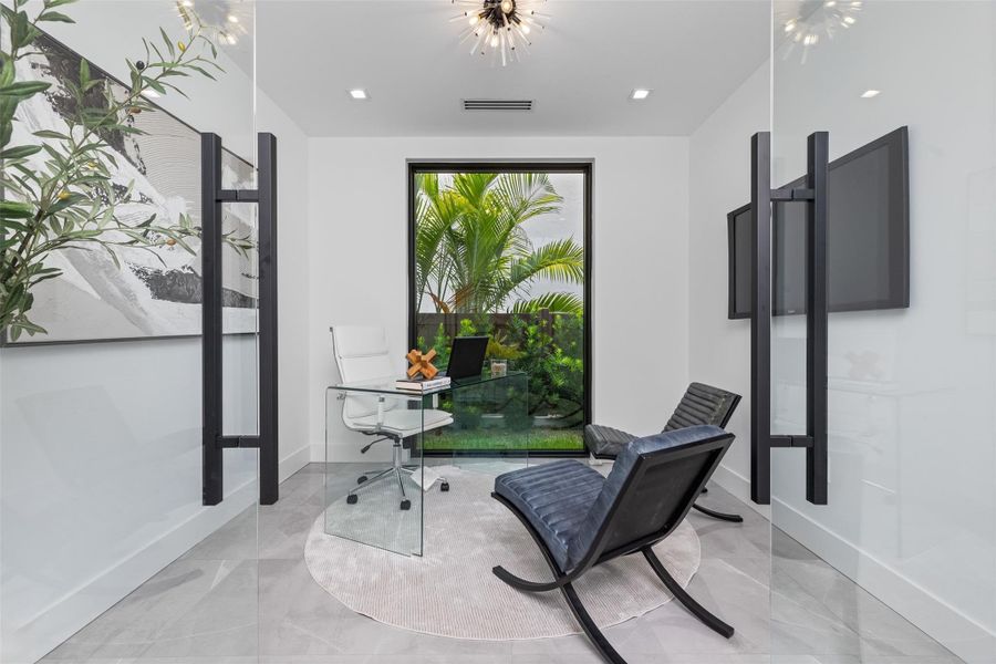 Furnished interior view inside a new home in , Fort Lauderdale (Image 38).