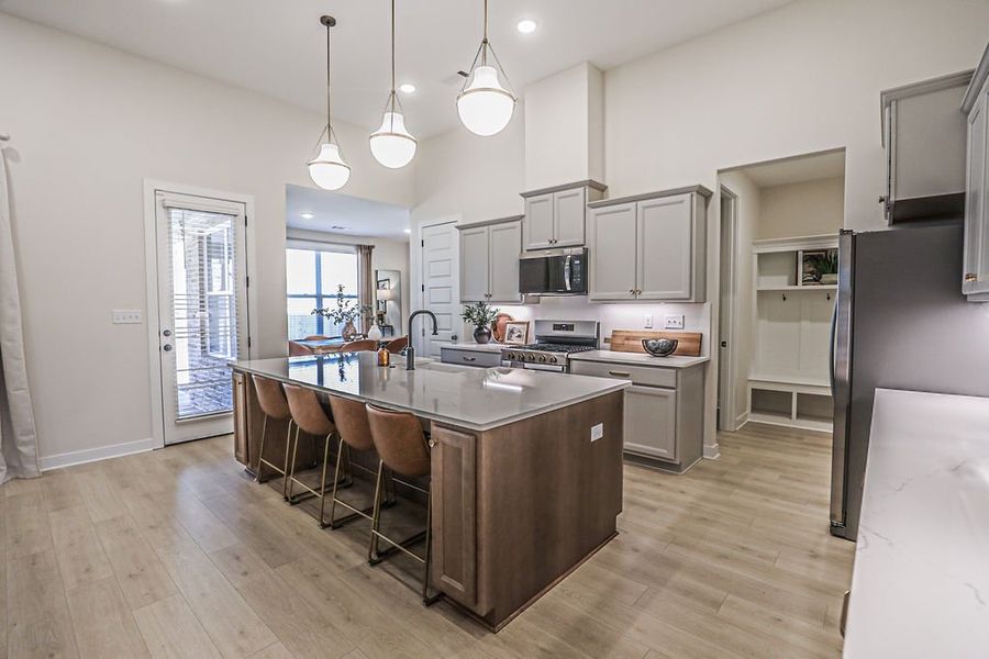 Representative furnished interior of a home built from the Ashmont by Grant & Co in Walker Farms, Bartlett (Image 15).