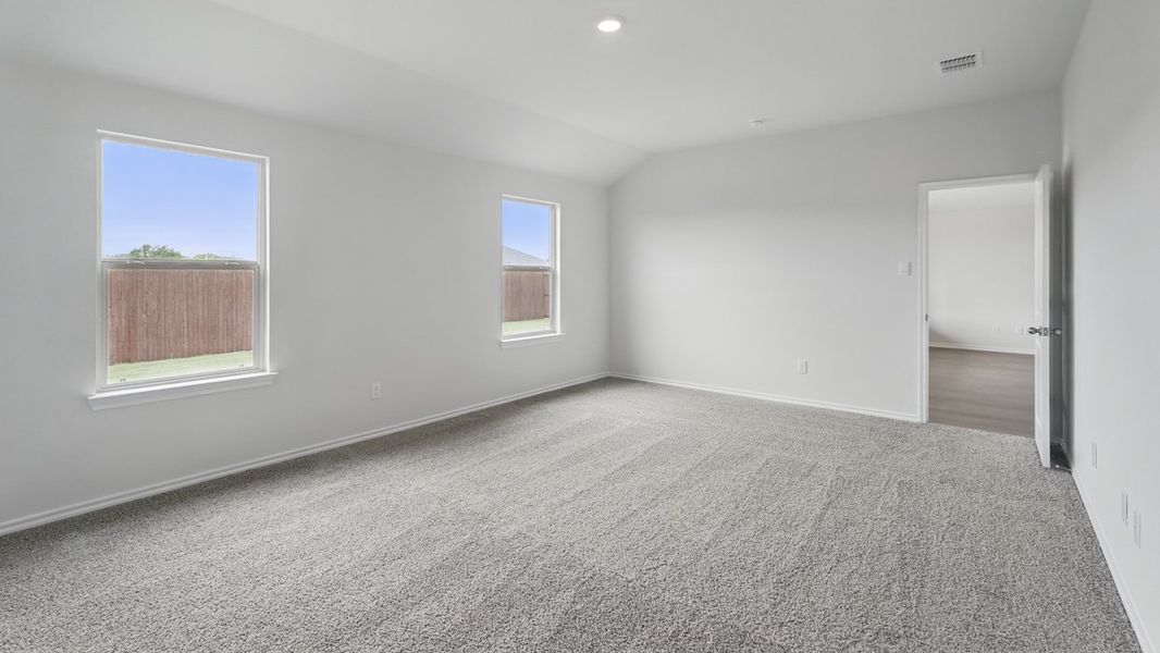 Spacious, unfurnished interior of a new home in Crane Crossing, Crandall (Image 17).