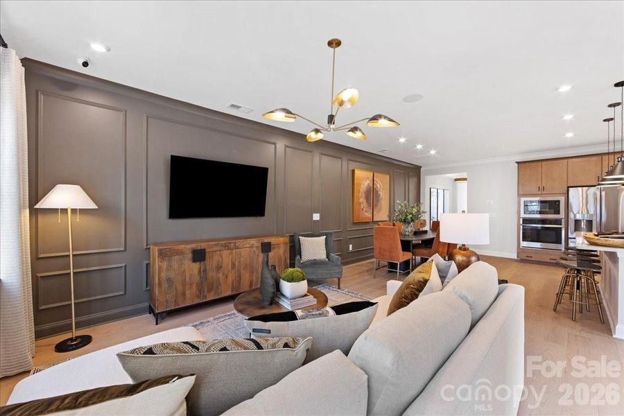 Knight Plan Model Photo Knight Plan Model Photo