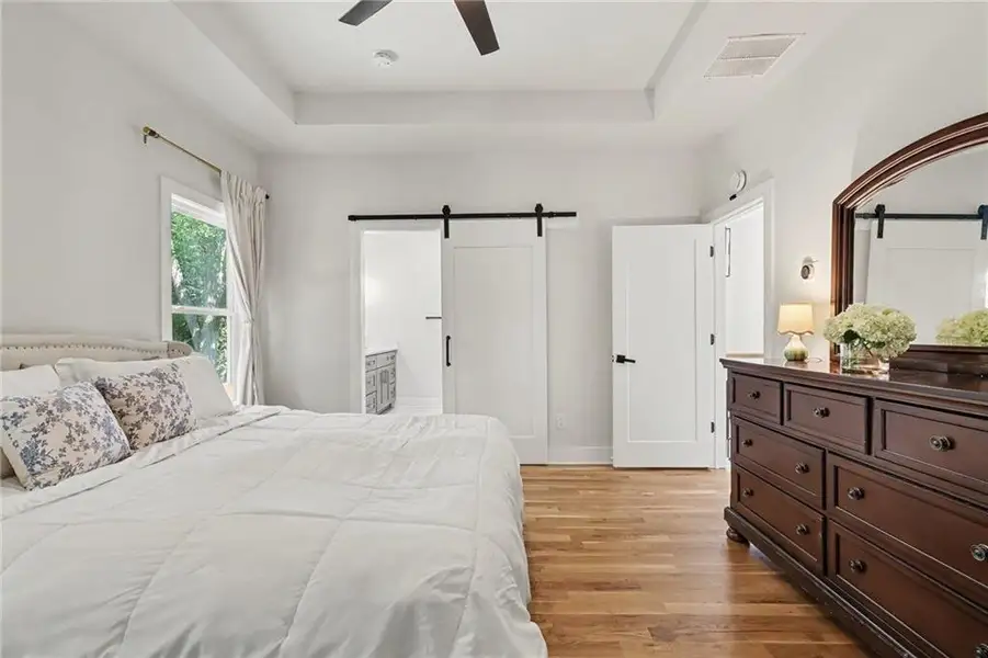 Furnished interior view inside a new home in , Atlanta (Image 19).