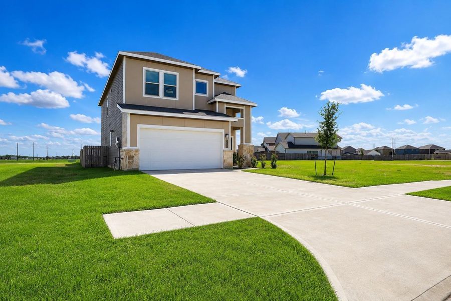 Open concept living, designed with great finishes on an extended lake view lot. Open concept living, designed with great finishes on an extended lake view lot.