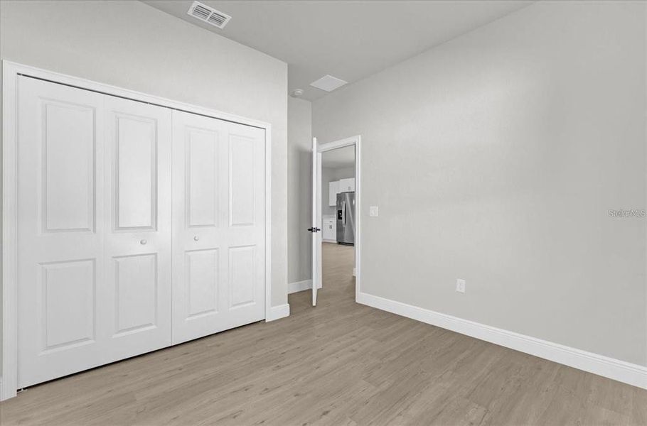 Spacious, unfurnished interior of a new home in , Ocala (Image 15).