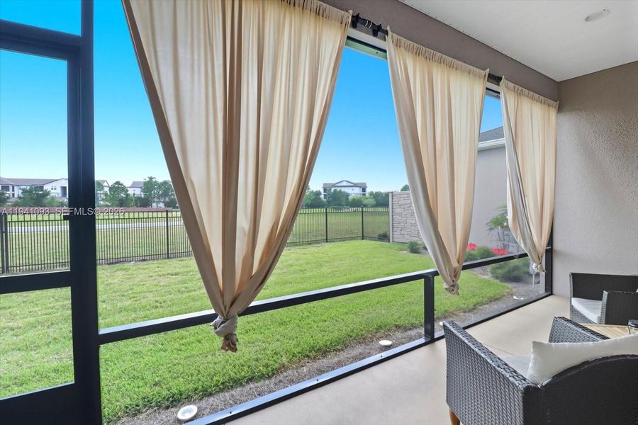 Exterior details and patio area of a home in , Ocala (Image 23).