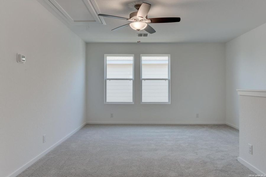 Spacious, unfurnished interior of a new home in Hennersby Hollow, San Antonio (Image 13). Spacious, unfurnished interior of a new home in Hennersby Hollow, San Antonio (Image 13).