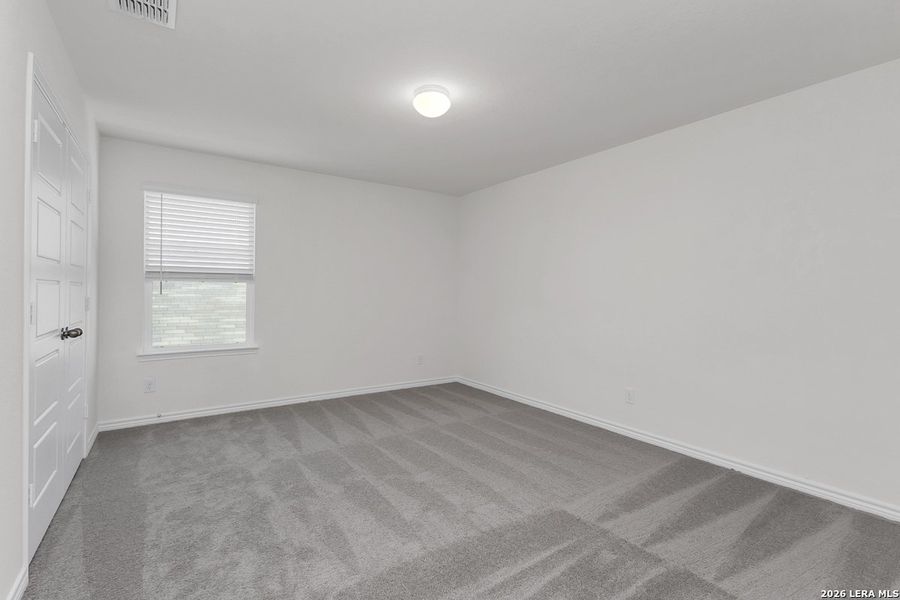 Spacious, unfurnished interior of a new home in The Granary - Heritage Collection, San Antonio (Image 17).