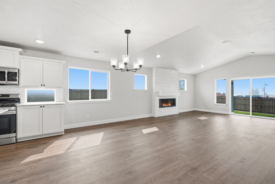Representative unfurnished interior of a home built from the Laurel by MonteVista Homes in IronHorse, Prineville (Image 24).
