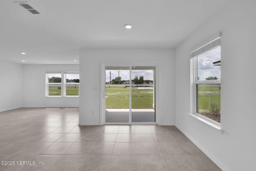 Spacious, unfurnished interior of a new home in Wells Landing, Jacksonville (Image 9). Spacious, unfurnished interior of a new home in Wells Landing, Jacksonville (Image 9).