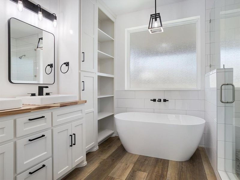 Furnished interior view inside a new home in , Bells (Image 12).