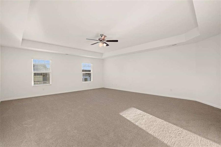 Spacious, unfurnished interior of a new home in Oakchase at Hampton, Hampton (Image 17).