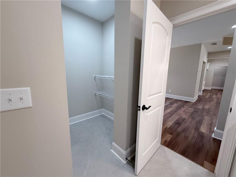 Spacious, unfurnished interior of a new home in , Mansfield (Image 42).