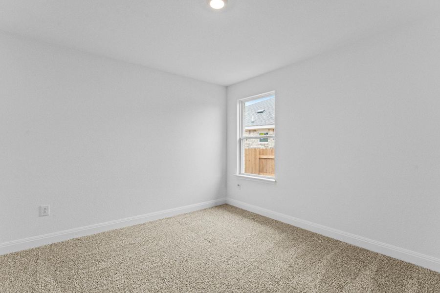 Spacious, unfurnished interior of a new home in Riverview, Georgetown (Image 26).