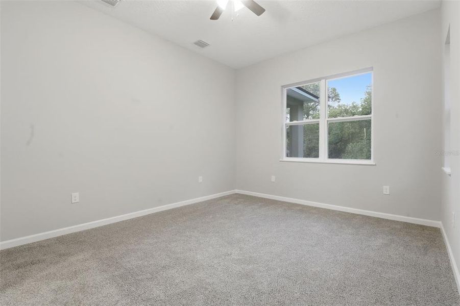 Spacious, unfurnished interior of a new home in , Debary (Image 14).
