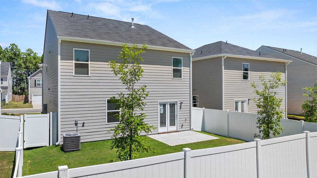 Front exterior of a new home in Estates at Deer Hollow, Grovetown, GA, highlighting curb appeal (Image 20).