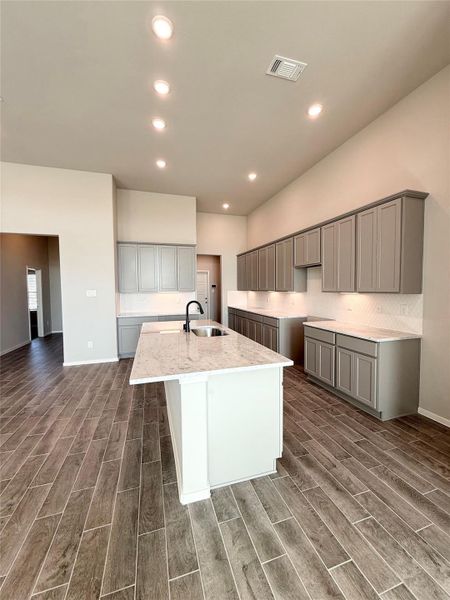 Furnished interior view inside a new home in , Iowa Colony (Image 8).