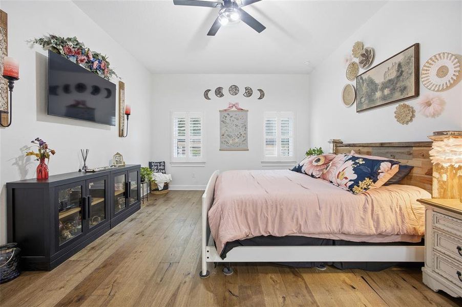 Furnished interior view inside a new home in , Belleview (Image 43). Furnished interior view inside a new home in , Belleview (Image 43).