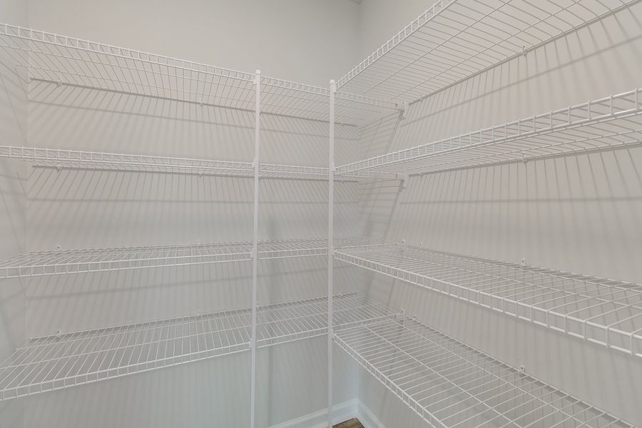 Spacious, unfurnished interior of a new home in Winston Point, Gilbert (Image 19). Spacious, unfurnished interior of a new home in Winston Point, Gilbert (Image 19).