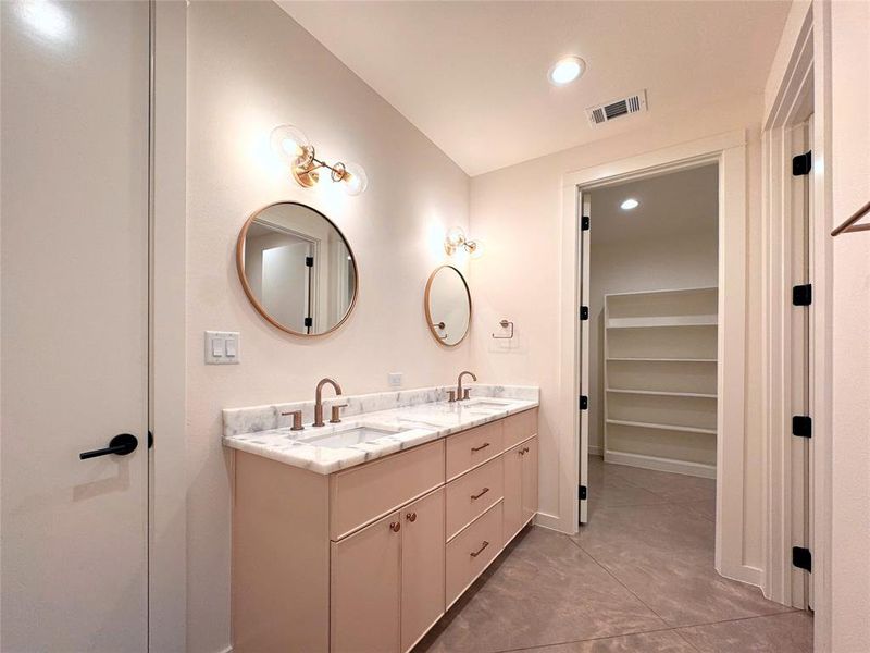 Furnished interior view inside a new home in , Paradise (Image 10).