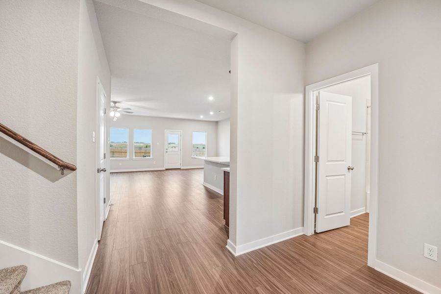 Spacious, unfurnished interior of a new home in Hillside Village, Temple (Image 8). Spacious, unfurnished interior of a new home in Hillside Village, Temple (Image 8).