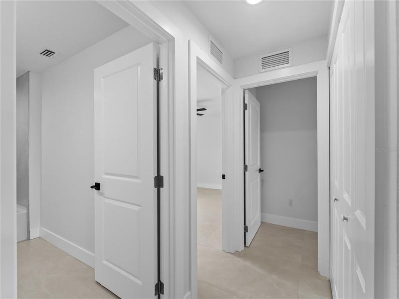 Spacious, unfurnished interior of a new home in , Port Charlotte (Image 47).