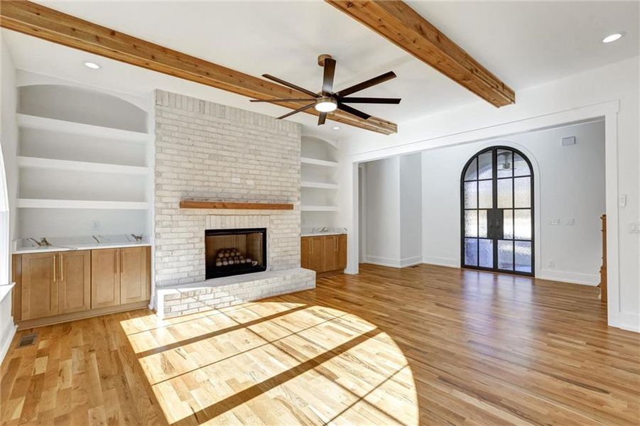 Spacious, unfurnished interior of a new home in , Gainesville (Image 24).