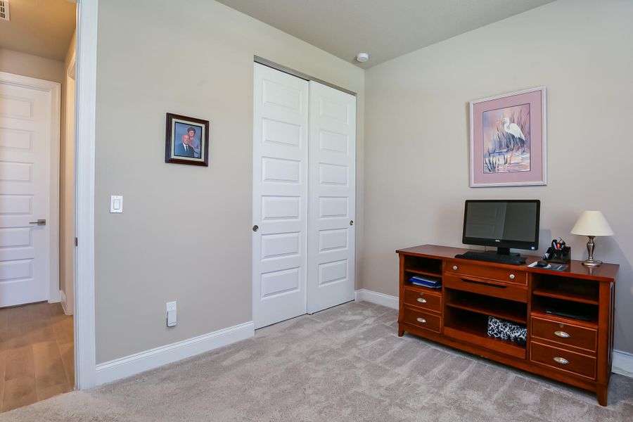 8667 Dahlia CIR