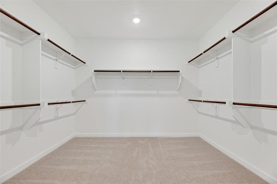 Spacious, unfurnished interior of a new home in Solterra, Mesquite (Image 19).