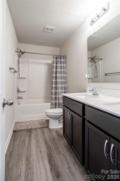Furnished interior view inside a new home in , Kings Mountain (Image 30).