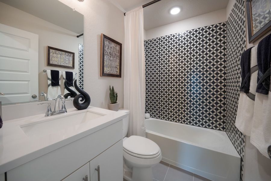 Furnished interior view inside a new home in Avondale, San Antonio (Image 12).