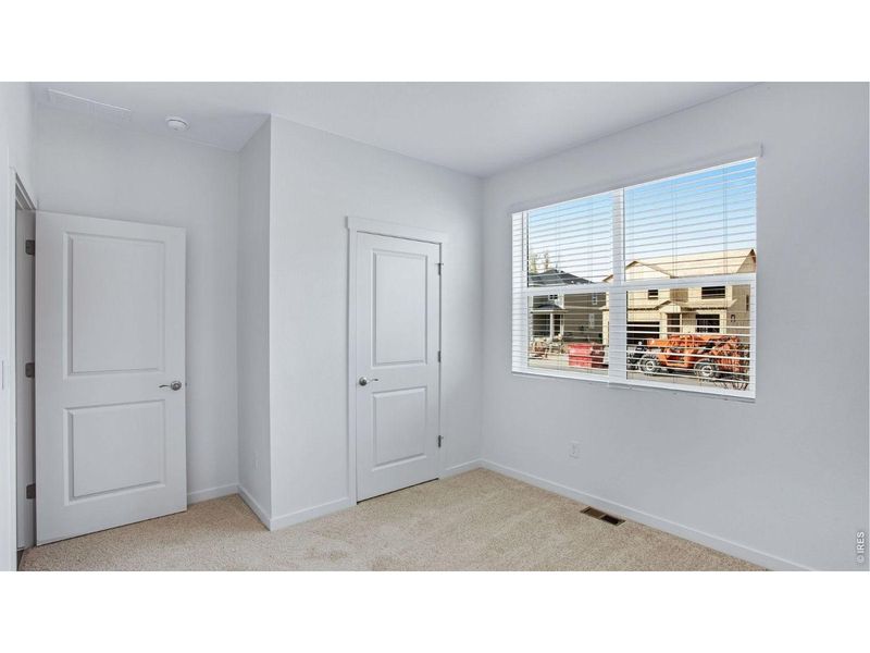 Spacious, unfurnished interior of a new home in Hansen Farm, Fort Collins (Image 13).