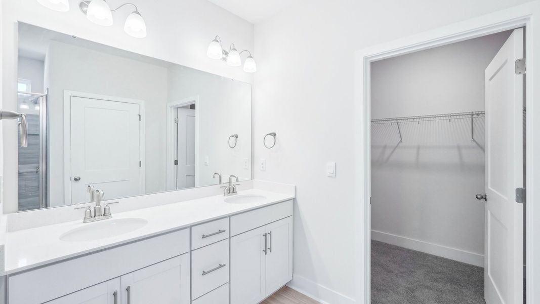 Representative furnished interior of a home built from the Hickory by D.R. Horton in Westport, York (Image 9).