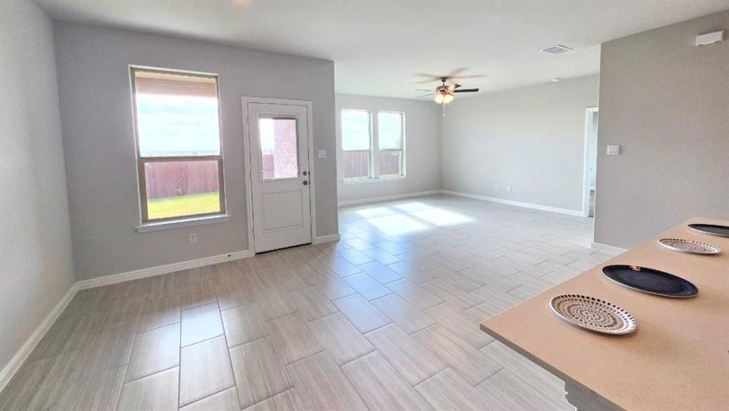 Spacious, unfurnished interior of a new home in Vista Point, Grandview (Image 16).