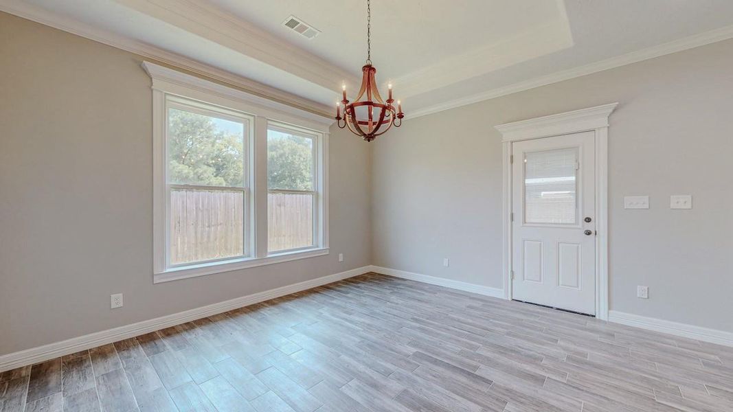 Spacious, unfurnished interior of a new home in , Beaumont (Image 38).