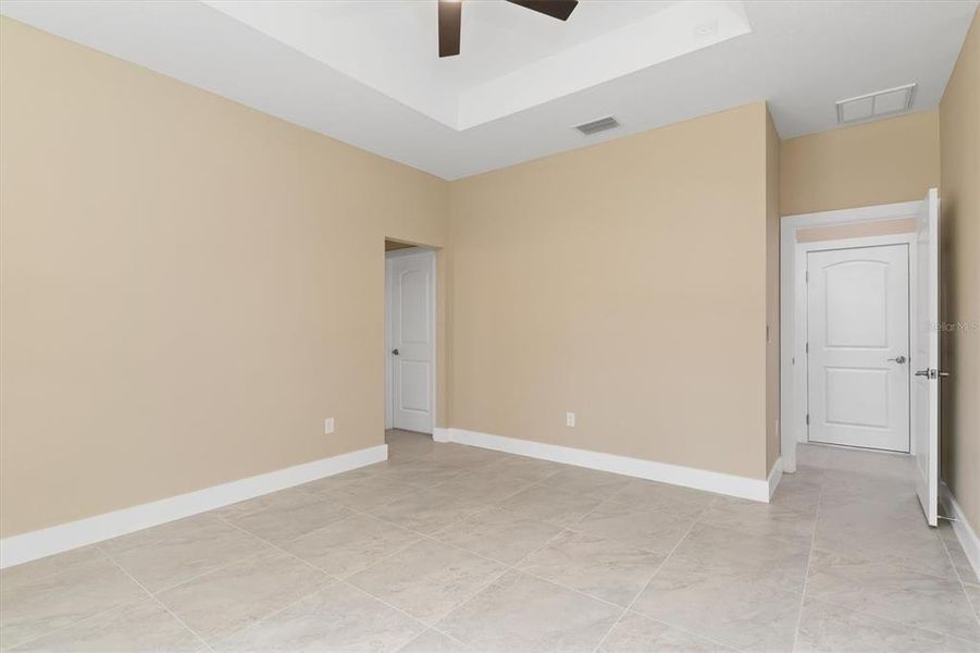 Spacious, unfurnished interior of a new home in , North Port (Image 32). Spacious, unfurnished interior of a new home in , North Port (Image 32).