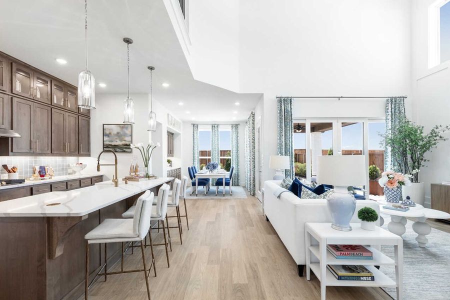 Kitchen/Family Room Kitchen/Family Room