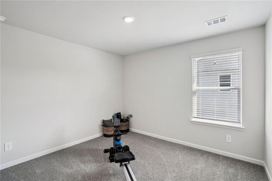 Spacious, unfurnished interior of a new home in Ivey Township, Dallas (Image 34).