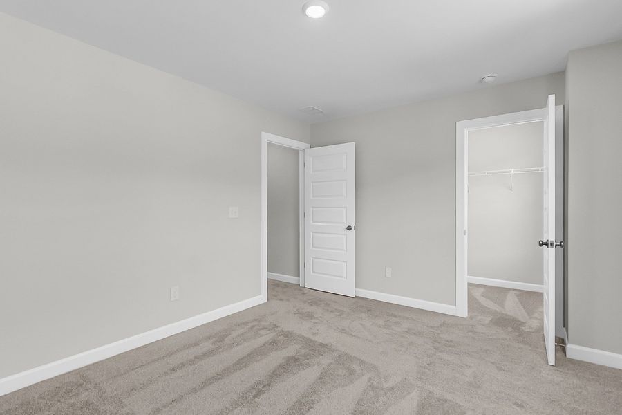 Spacious, unfurnished interior of a new home in Pineland Preserve, Summerville (Image 48). Spacious, unfurnished interior of a new home in Pineland Preserve, Summerville (Image 48).