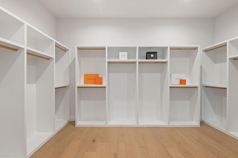 Spacious, unfurnished interior of a new home in , Houston (Image 23).