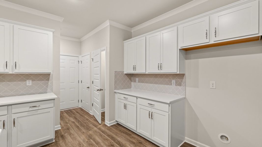 Representative furnished interior of a home built from the GROVER Express by D.R. Horton in Kingston Ranch at Lake Oconee, Buckhead (Image 12). Representative furnished interior of a home built from the GROVER Express by D.R. Horton in Kingston Ranch at Lake Oconee, Buckhead (Image 12).