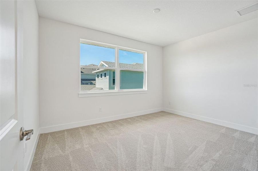 Spacious, unfurnished interior of a new home in Lagoon Residences at Epperson, Wesley Chapel (Image 19).
