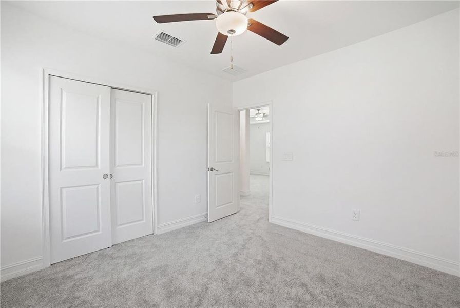 Spacious, unfurnished interior of a new home in Stonegate Preserve, Palmetto (Image 26).